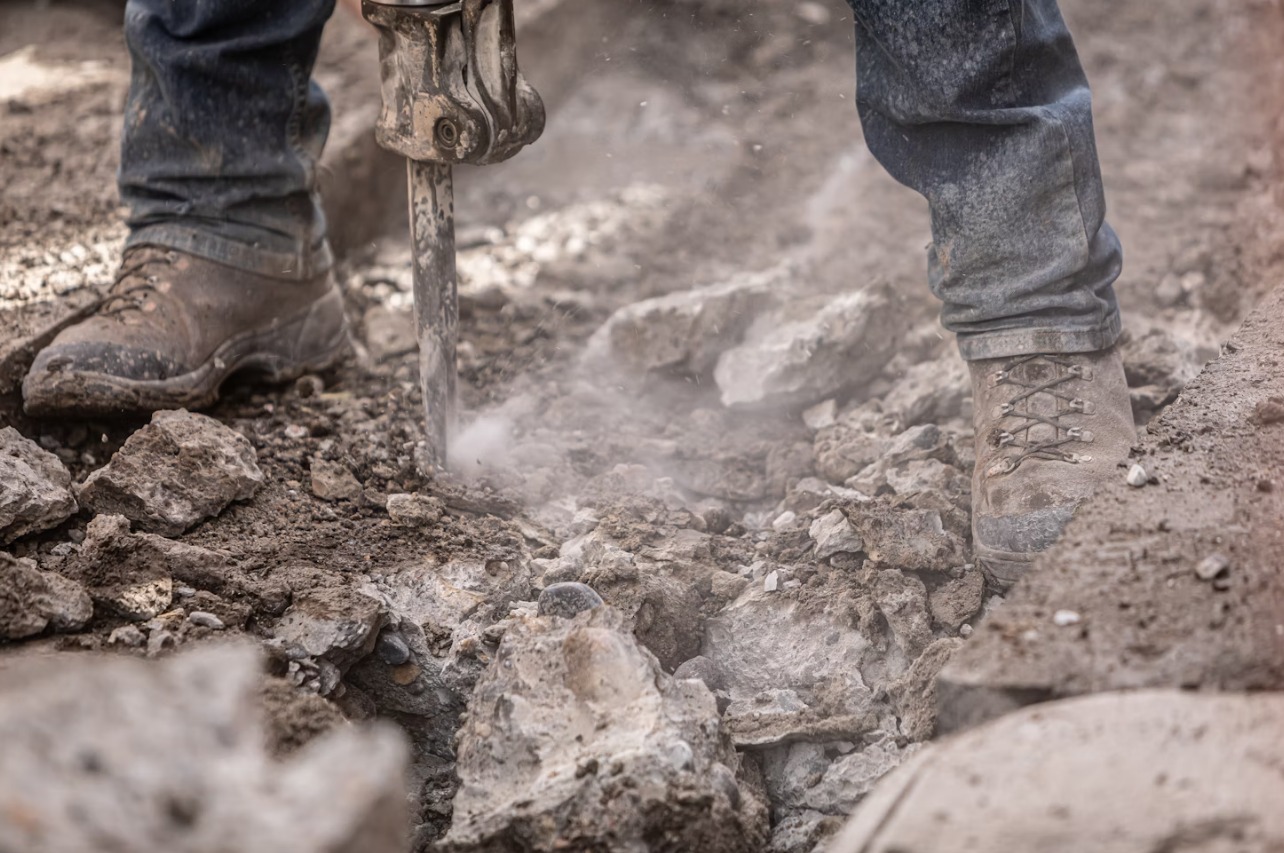 Mengapa Permintaan Uji Sondir Boring di Indonesia Meningkat Tajam 5 Tahun Terakhir?